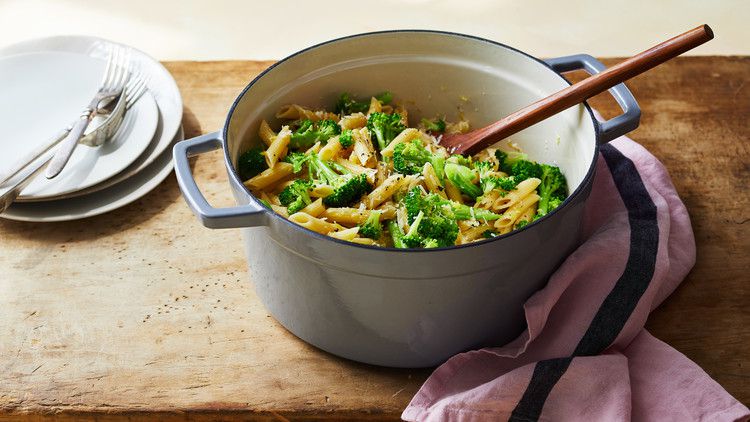 One-Pot Pasta with Broccoli and Lemon image