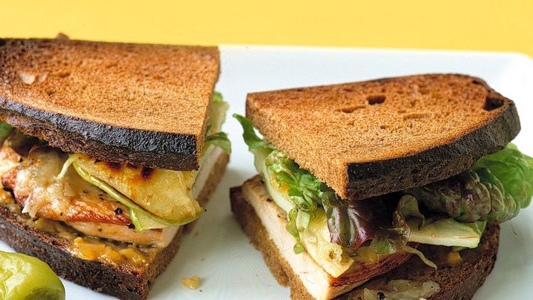 Turkey Sandwich with Apple and Havarti image