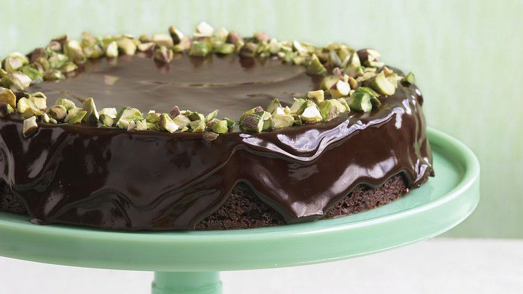 چاکلیٹ پستہ کیک بنانے کی آسان ترکیب- Chocolate Pista Cake Recipes