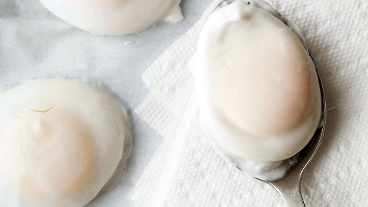 Easy Poached Eggs_image