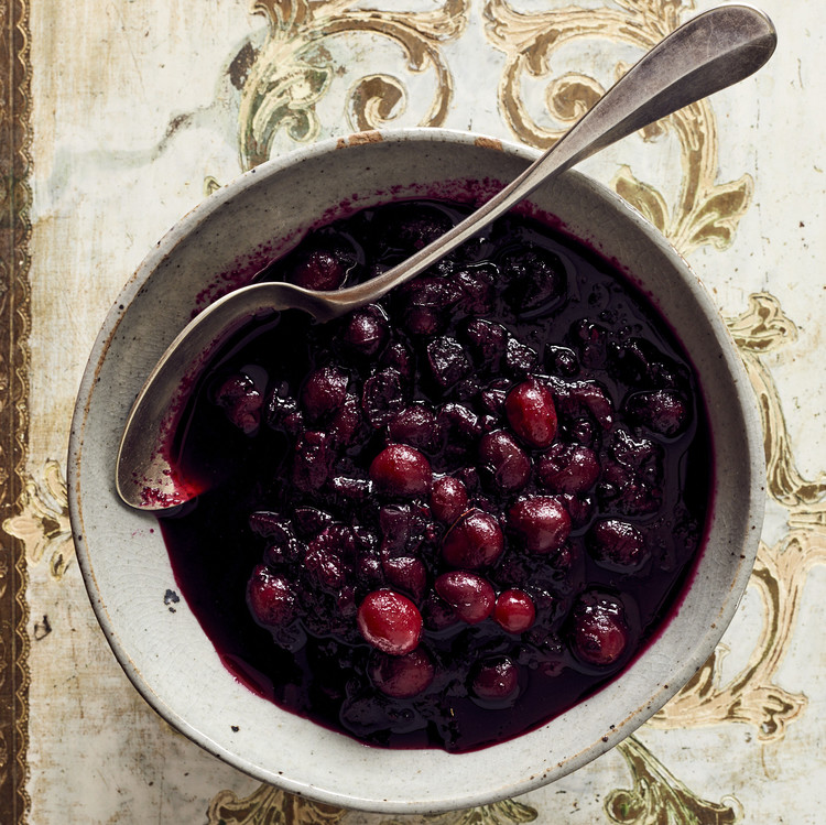 maine thanksgiving wild blueberry and cranberry chutney