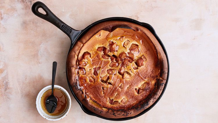 Dutch Baby with Apples and Honey_image