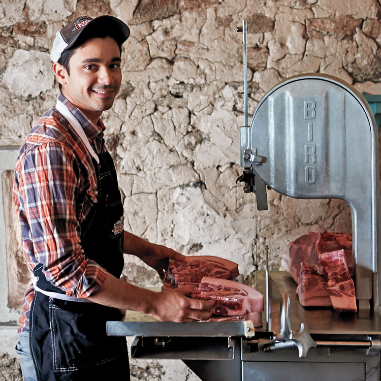 wyebrook-farm-butcher-meat-portrait-05-045-d111590.jpg
