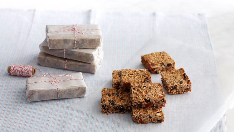 Dried-Fruit-and-Nut Health Bars_image